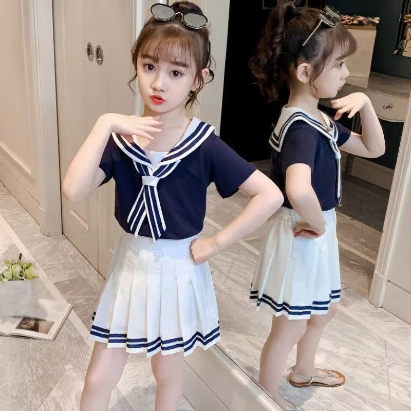 素材：COTTON,ポリエステル,ライクラ,スパンデックス サイズチャート 110＝4歳 身長98-108cm 120＝5歳 身長108-116cm 130＝6歳 身長116-125cm 140＝7歳
